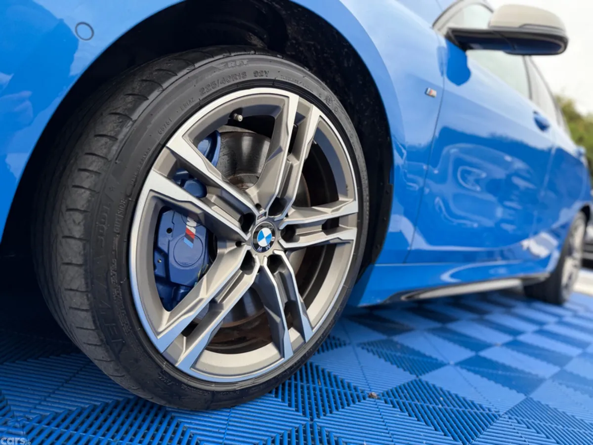 BMW 1-Series Hatchback, Petrol, 2020, Blue