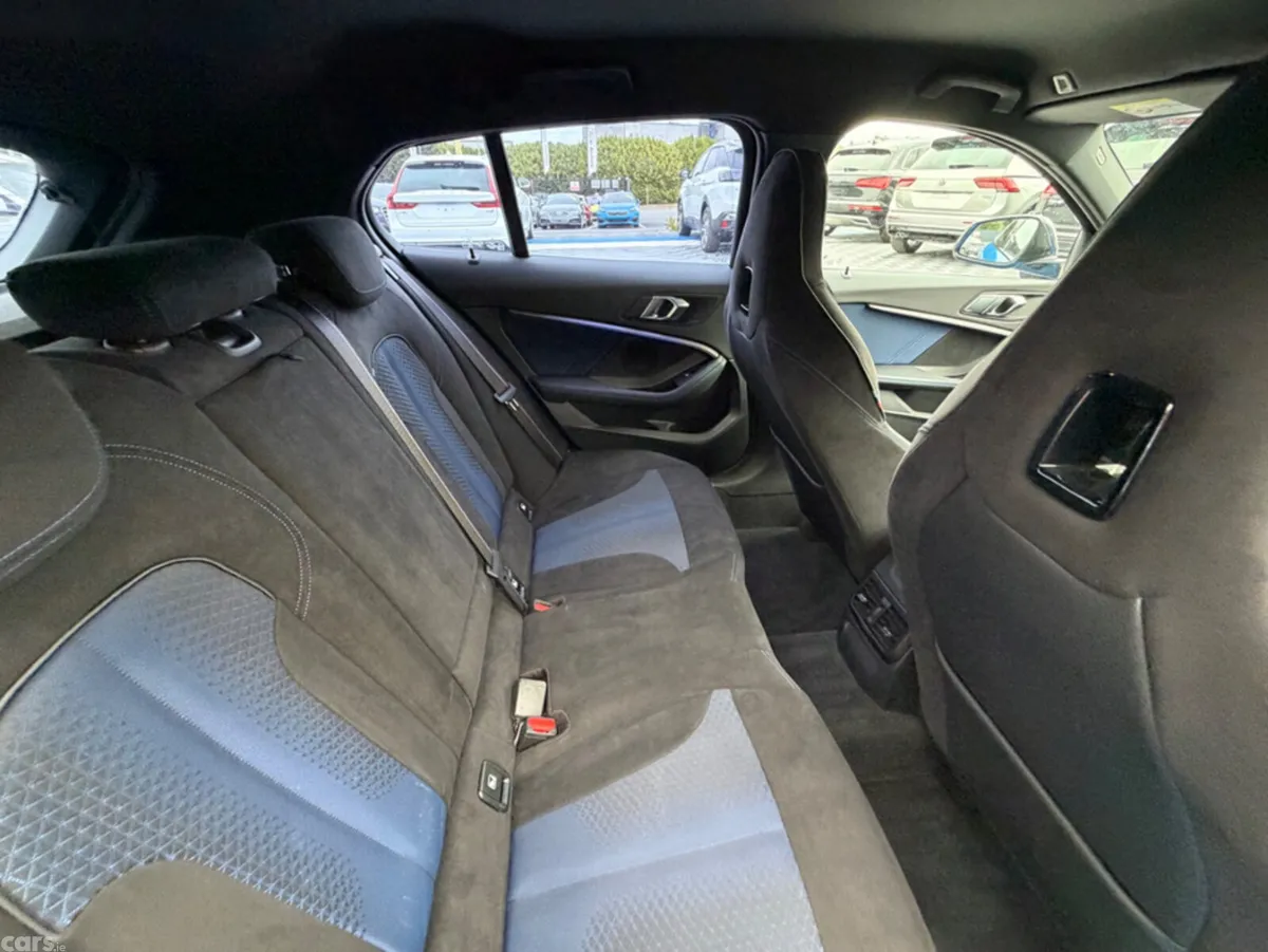 BMW 1-Series Hatchback, Petrol, 2020, Blue