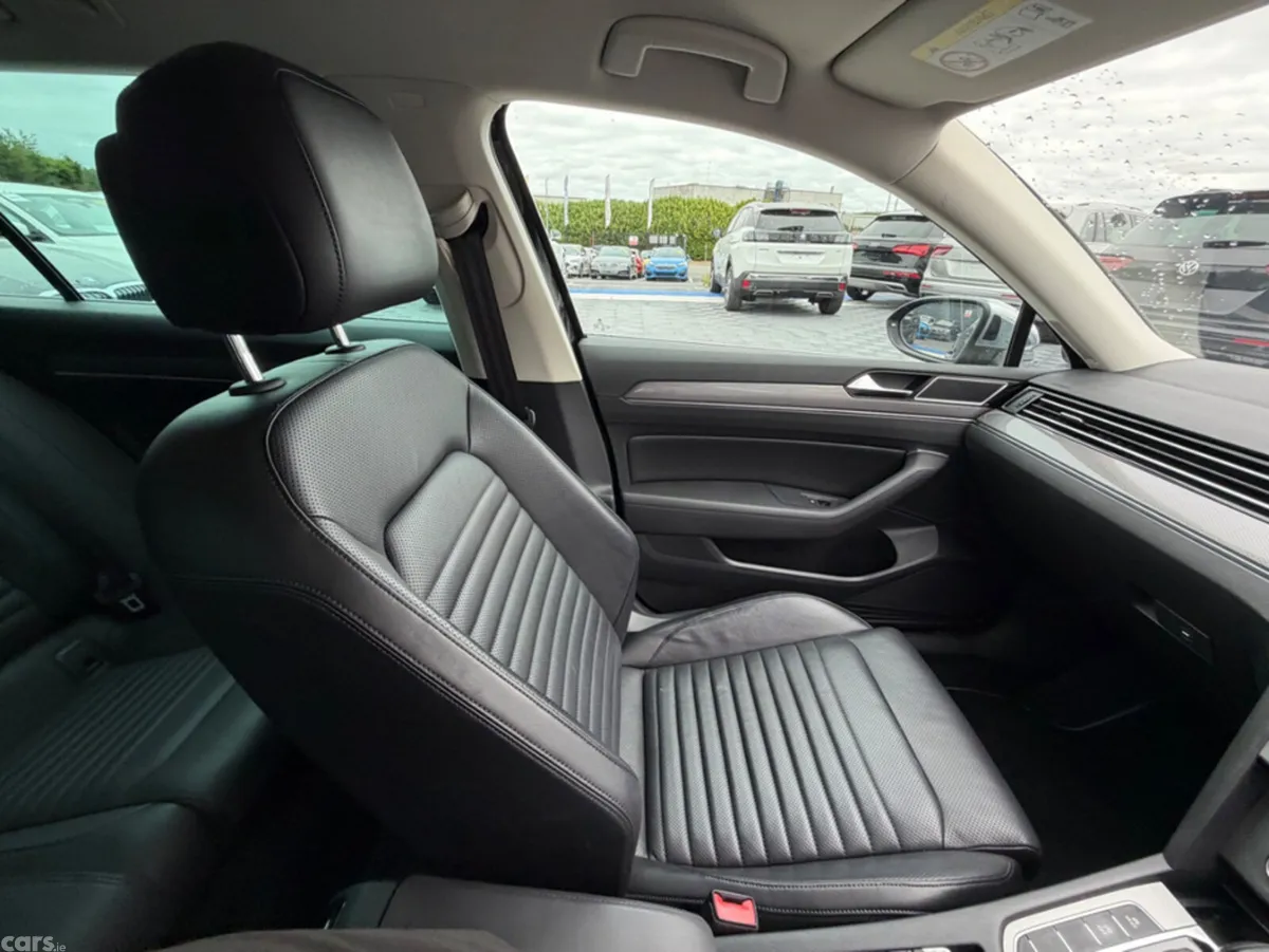 Volkswagen Passat Estate, Diesel, 2019, Black