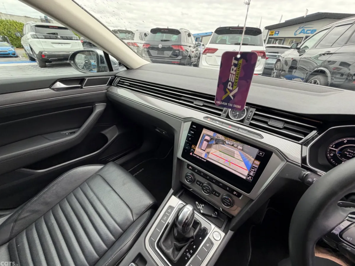 Volkswagen Passat Estate, Diesel, 2019, Black