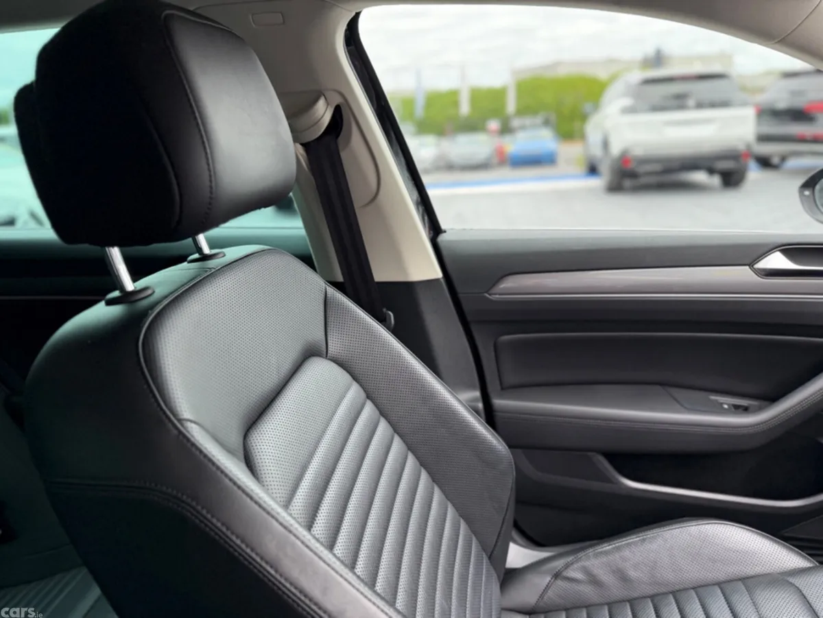 Volkswagen Passat Estate, Diesel, 2019, Black