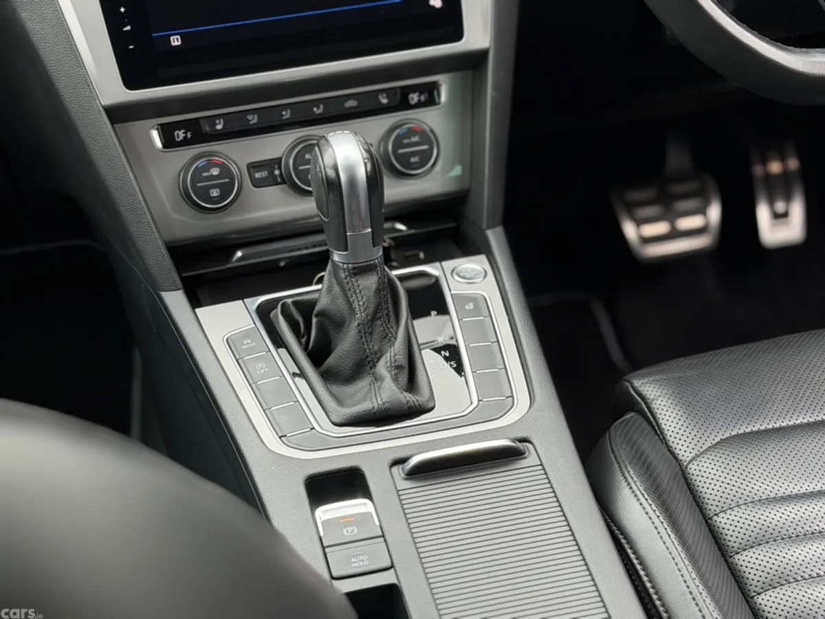 Volkswagen Passat Estate, Diesel, 2019, Black