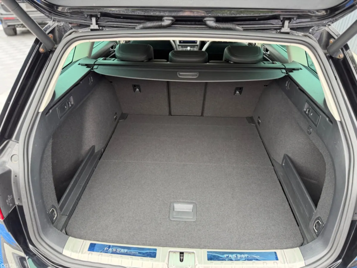 Volkswagen Passat Estate, Diesel, 2019, Black