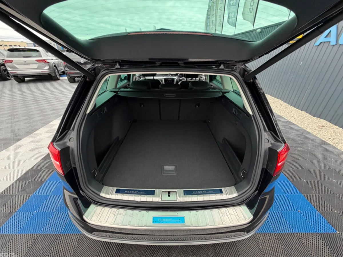 Volkswagen Passat Estate, Diesel, 2019, Black