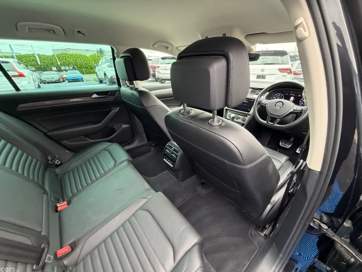 Volkswagen Passat Estate, Diesel, 2019, Black
