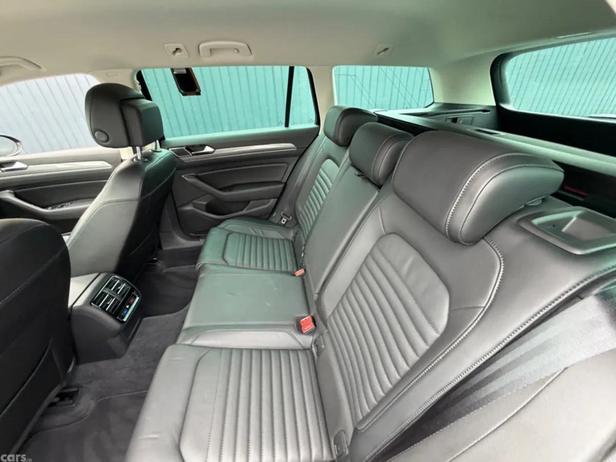 Volkswagen Passat Estate, Diesel, 2019, Black