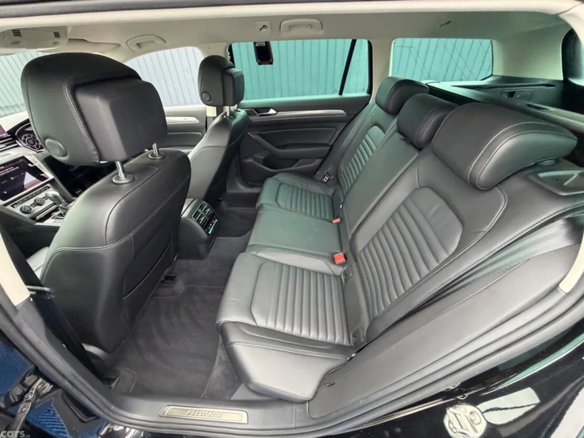 Volkswagen Passat Estate, Diesel, 2019, Black