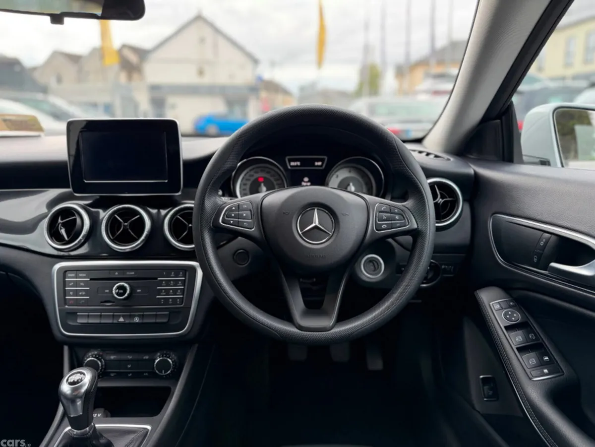 Mercedes-Benz CLA Saloon, Diesel, 2015, Silver