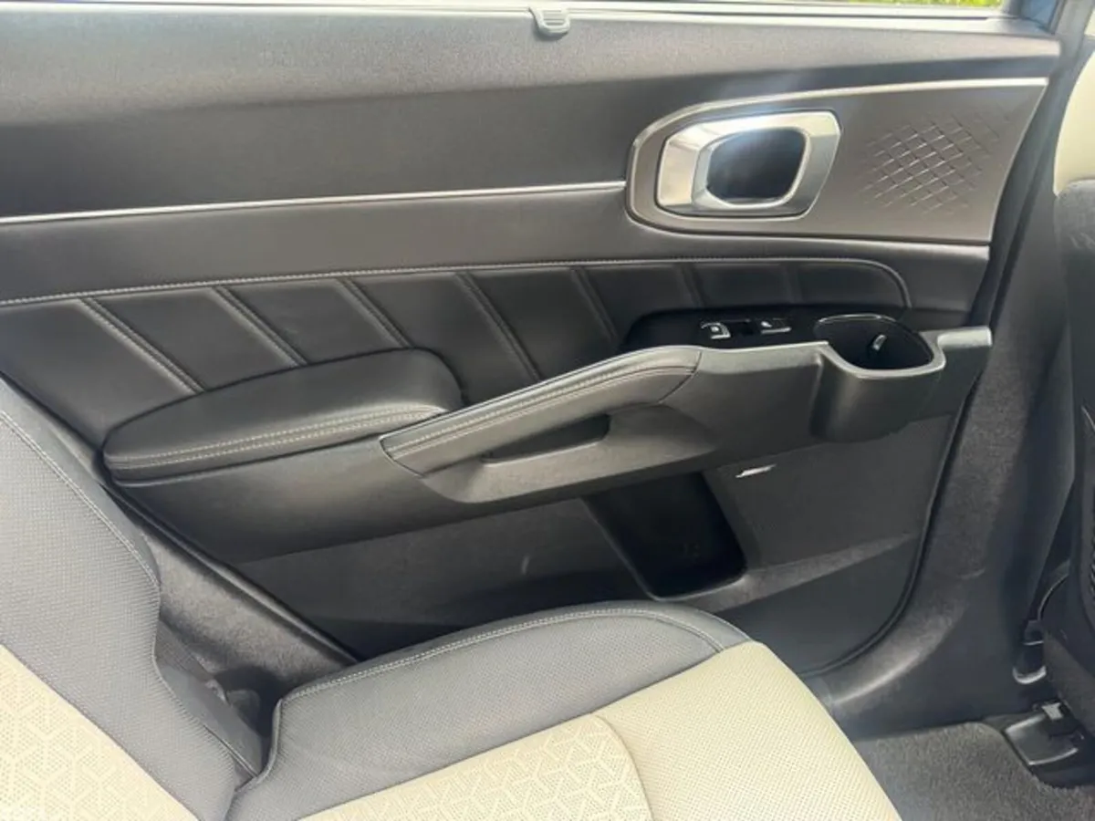 Kia Sorento MPV, Petrol Plug-in Hybrid, 2021, Blue
