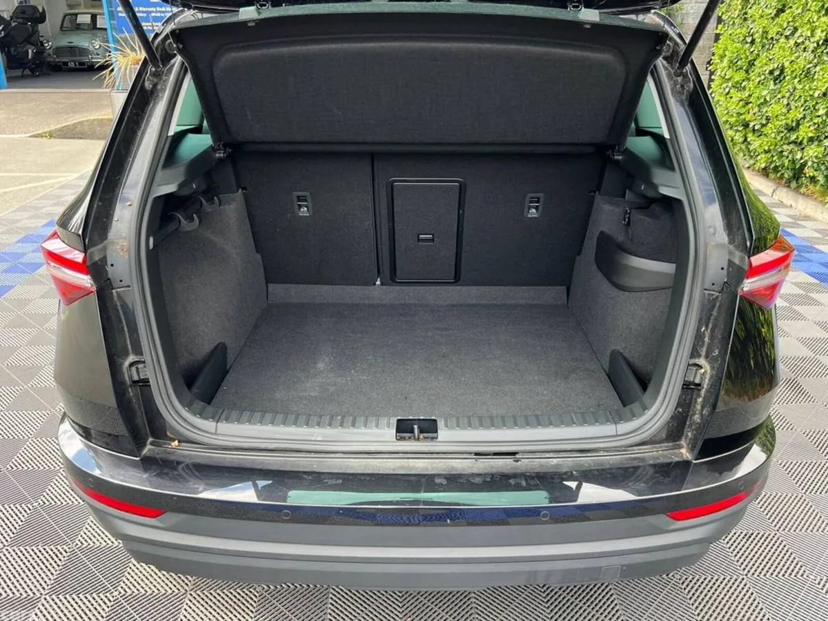Skoda Karoq SUV, Diesel, 2024, Black