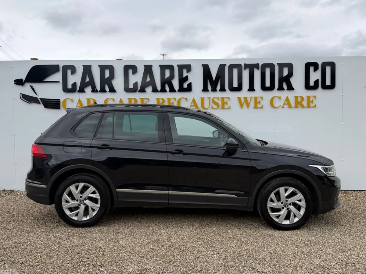 Volkswagen Tiguan SUV, Diesel, 2023, Black
