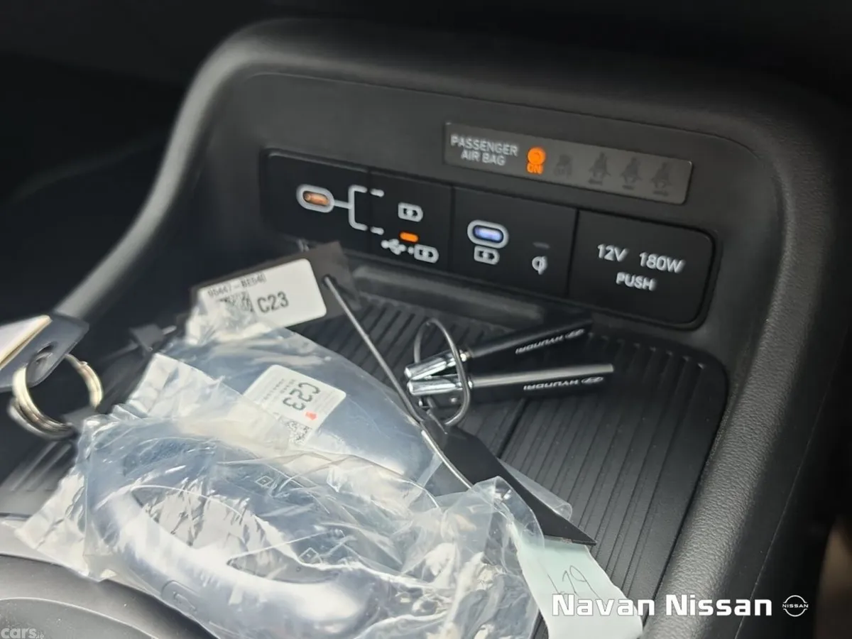 Hyundai KONA MPV, Petrol, 2026, White