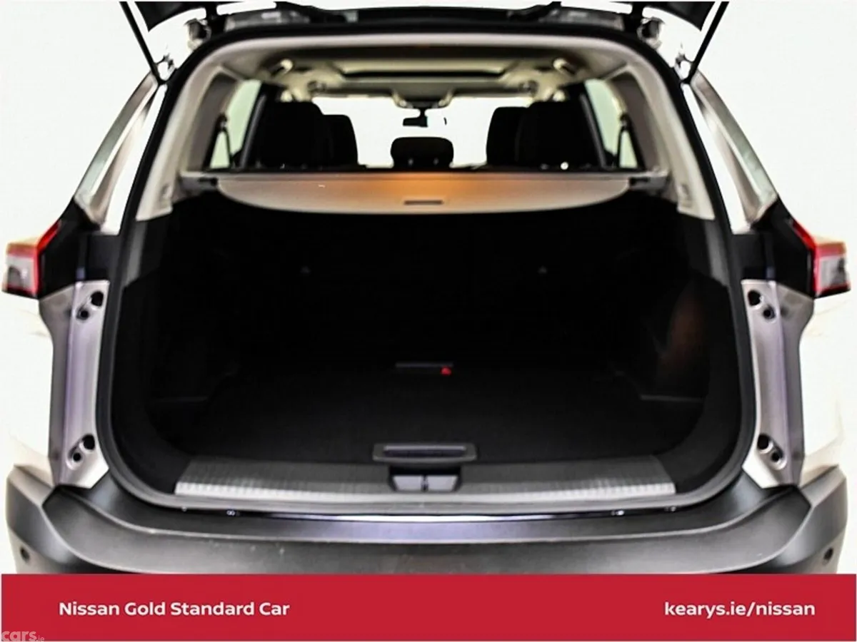 Nissan X-Trail SUV, Petrol Hybrid, 2024, Gold
