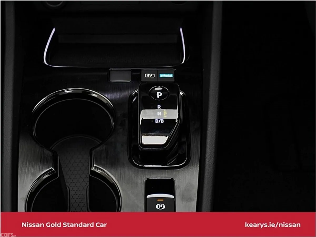 Nissan X-Trail SUV, Petrol Hybrid, 2024, Gold