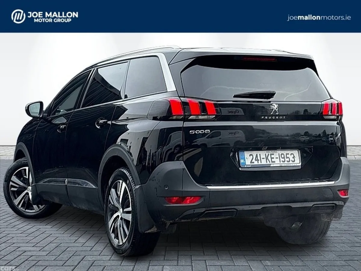 Peugeot 5008 MPV, Diesel, 2024, Black
