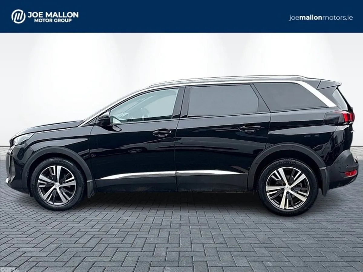 Peugeot 5008 MPV, Diesel, 2024, Black