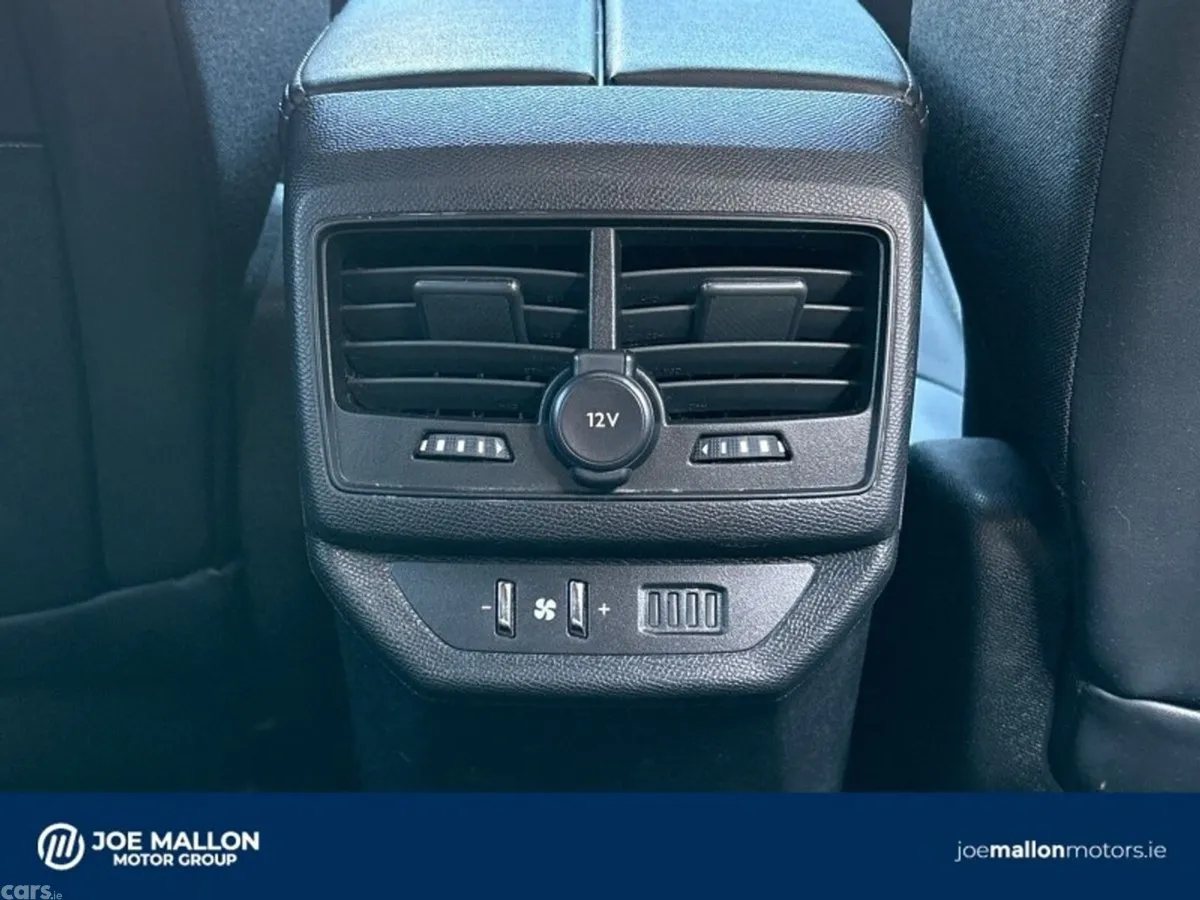 Peugeot 5008 MPV, Diesel, 2024, Black