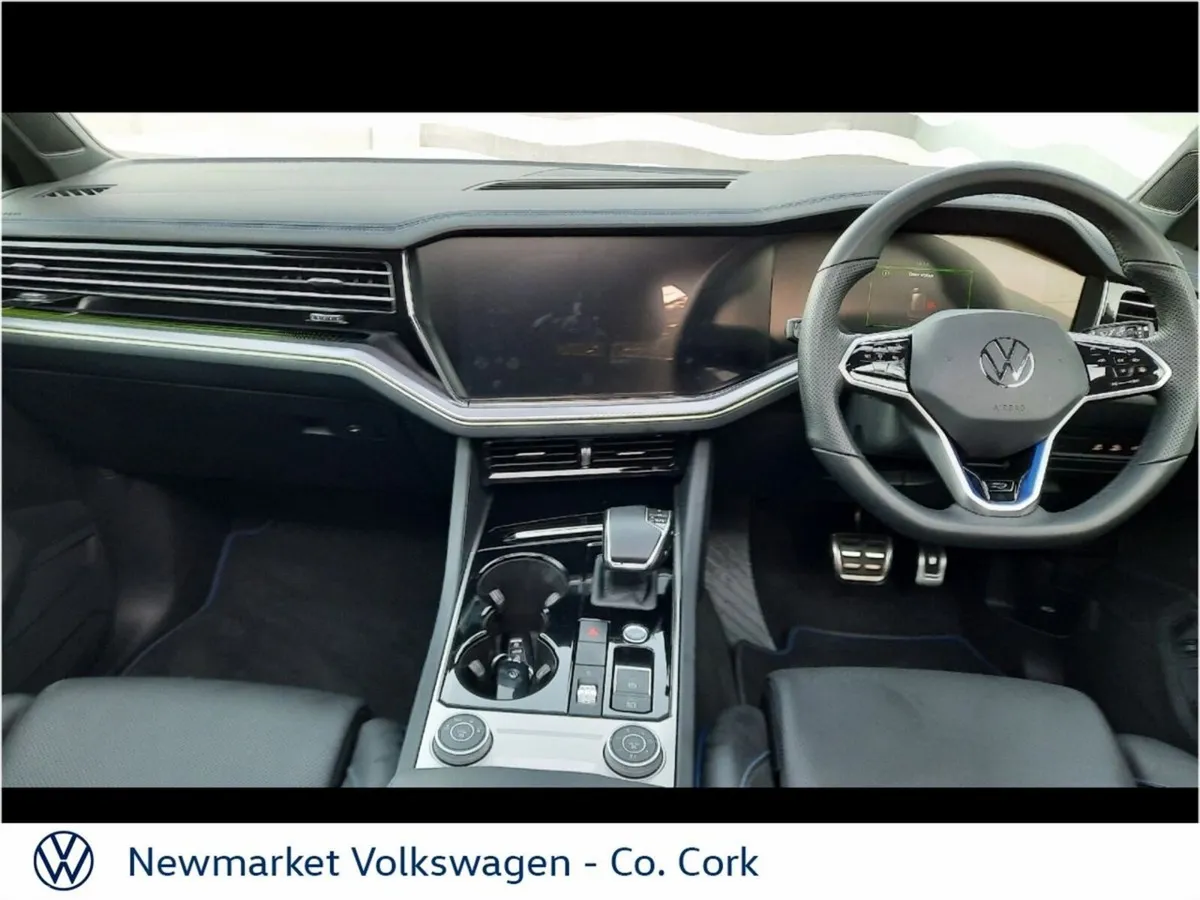 Volkswagen Touareg SUV, Petrol Plug-in Hybrid, 2021, Blue