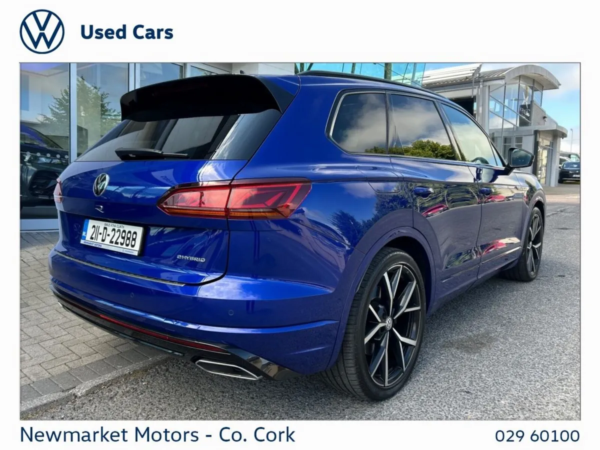 Volkswagen Touareg SUV, Petrol Plug-in Hybrid, 2021, Blue