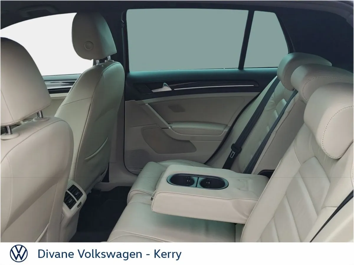 Volkswagen Golf Hatchback, Diesel, 2020, Red