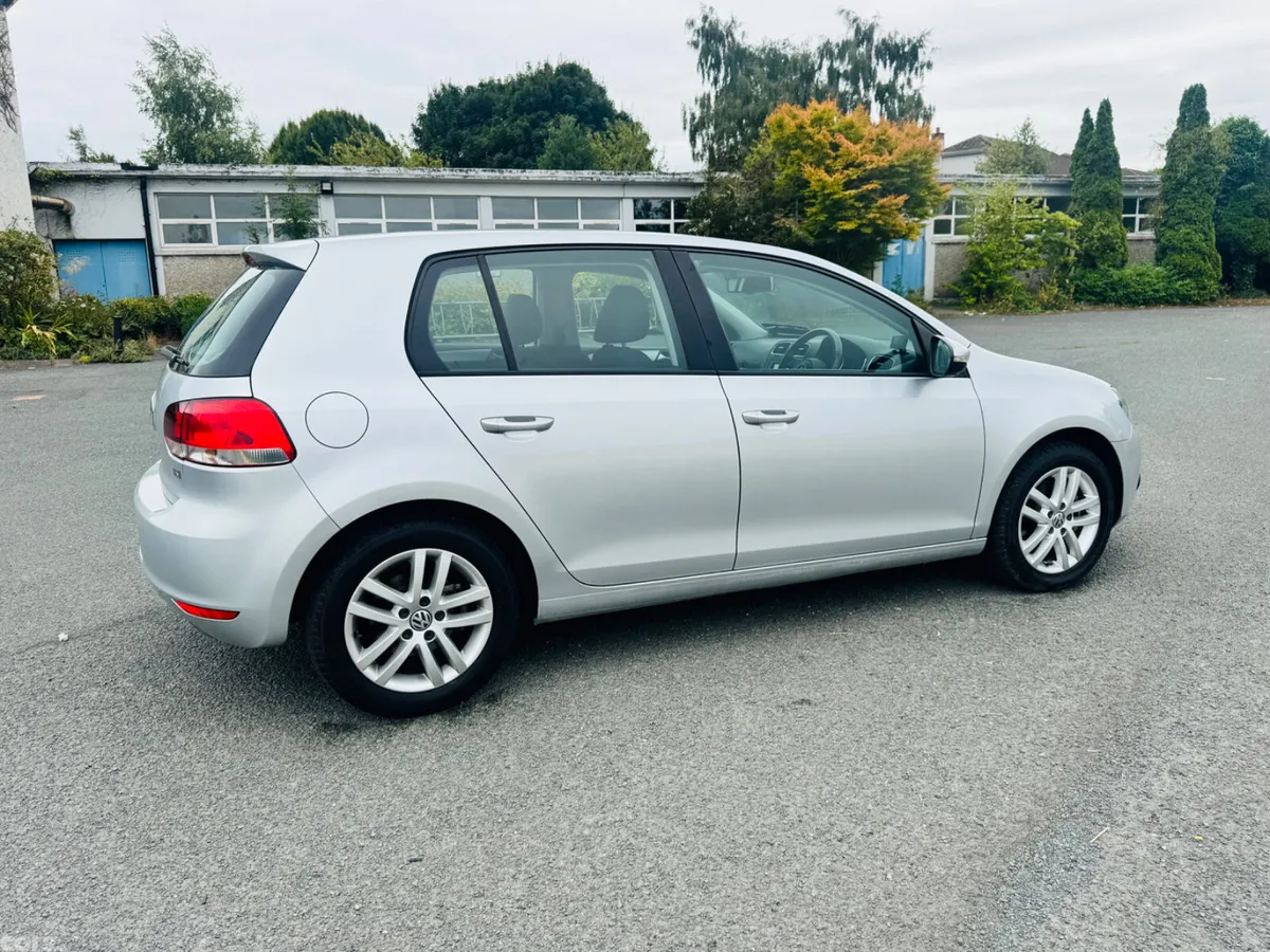 Volkswagen Golf Hatchback, Petrol, 2012, Silver