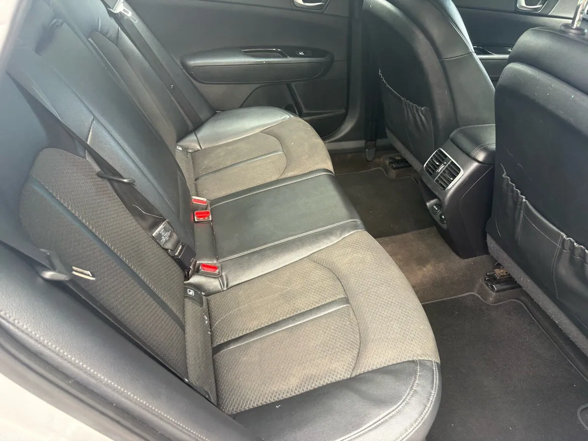 Kia Optima Saloon, Diesel, 2016, Silver