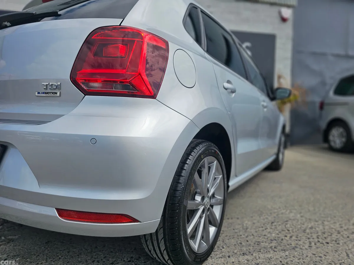 Volkswagen Polo Hatchback, Diesel, 2016, Silver