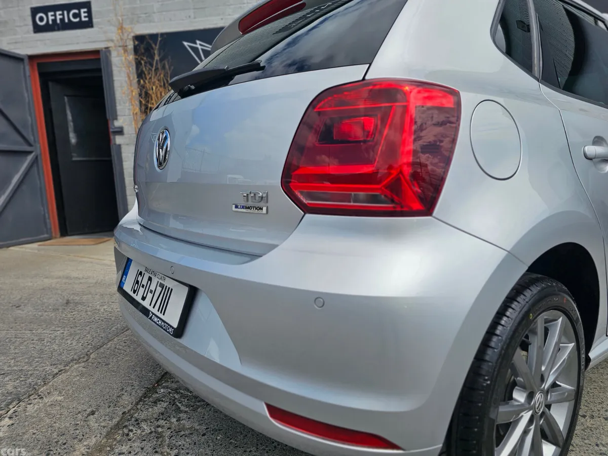 Volkswagen Polo Hatchback, Diesel, 2016, Silver