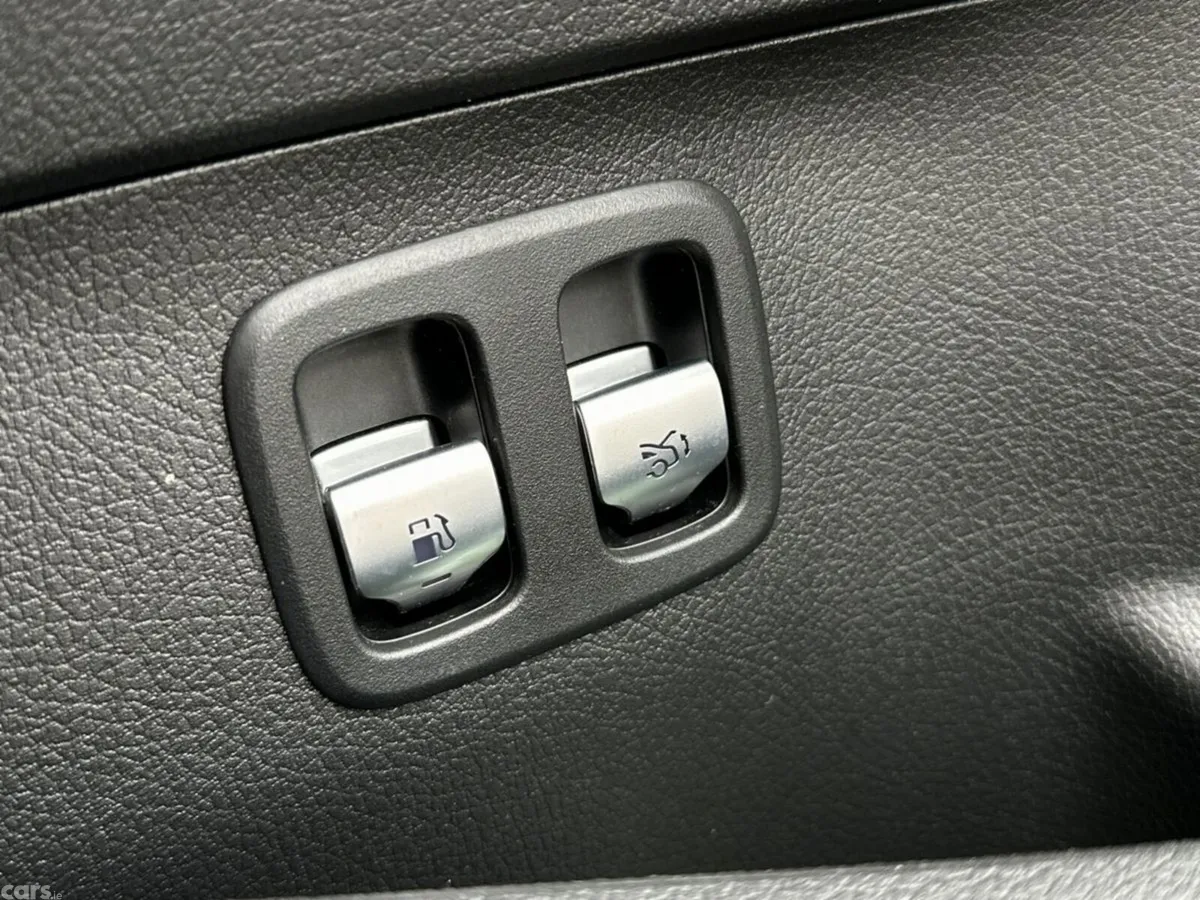Mercedes-Benz C-Class Estate, Petrol Plug-in Hybrid, 2022, Blue