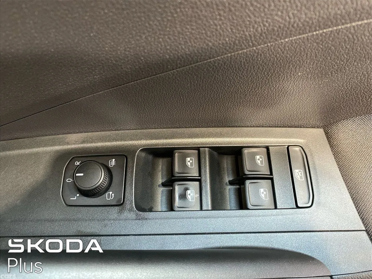 Skoda Fabia Hatchback, Petrol, 2026, White