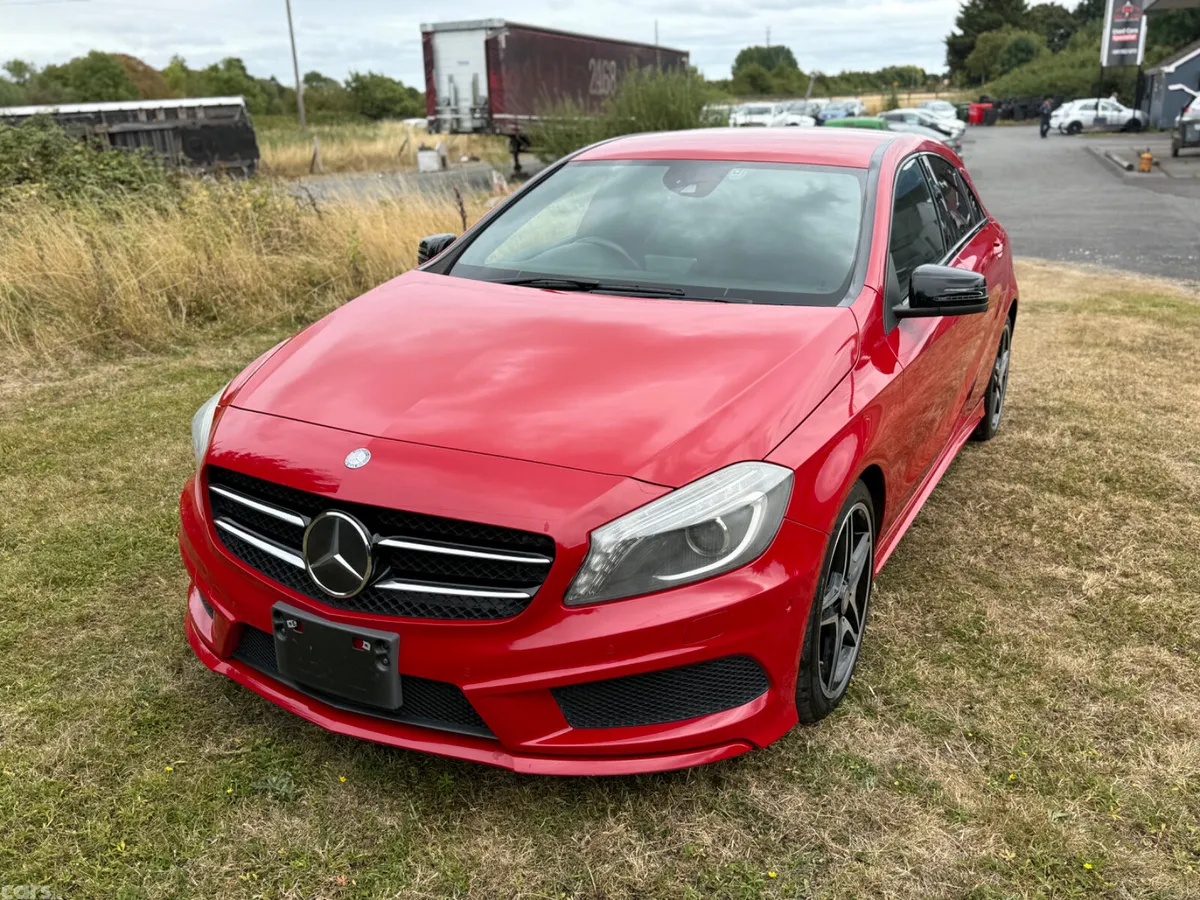 Mercedes-Benz A-Class Hatchback, Petrol, 2013, Red