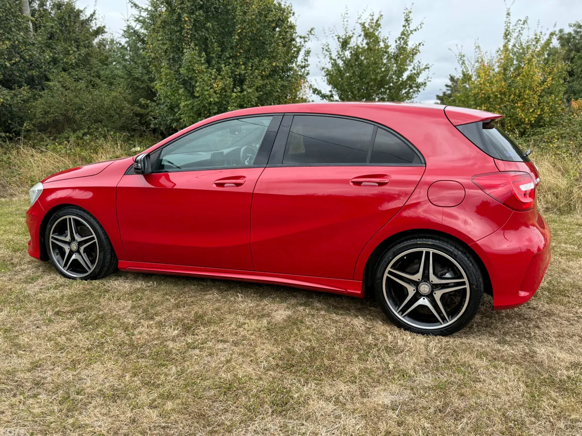 Mercedes-Benz A-Class Hatchback, Petrol, 2013, Red