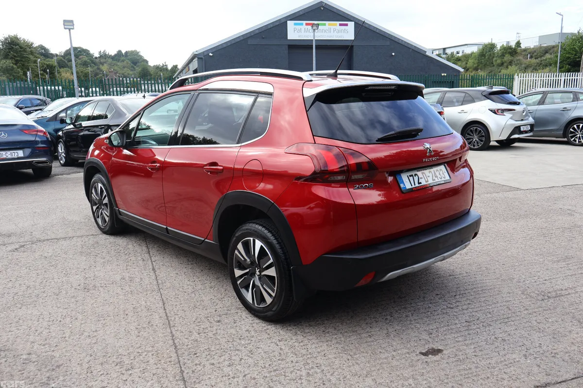 Peugeot 2008 Estate, Diesel, 2017, Red