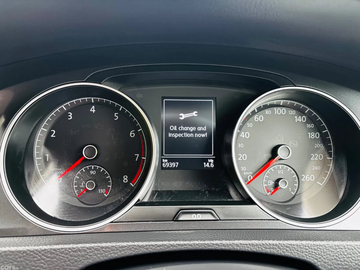 Volkswagen Golf Estate, Petrol, 2017, Gold