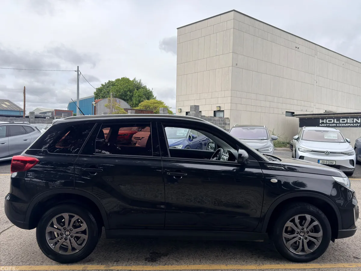 Suzuki Vitara SUV, Petrol, 2020, Black
