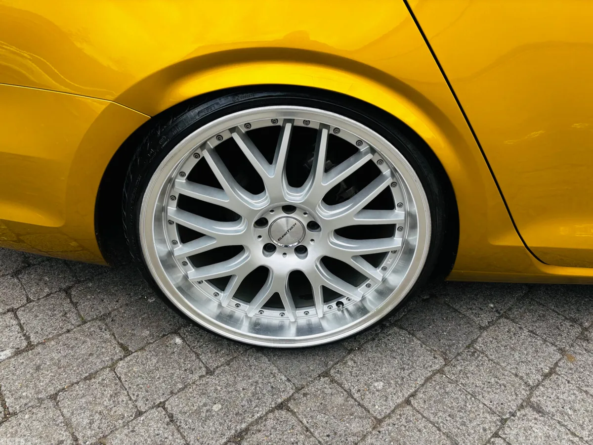 Volkswagen Golf Estate, Petrol, 2017, Gold