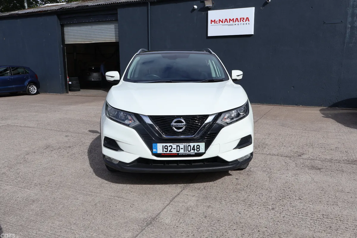 Nissan Qashqai MPV, Diesel, 2019, White