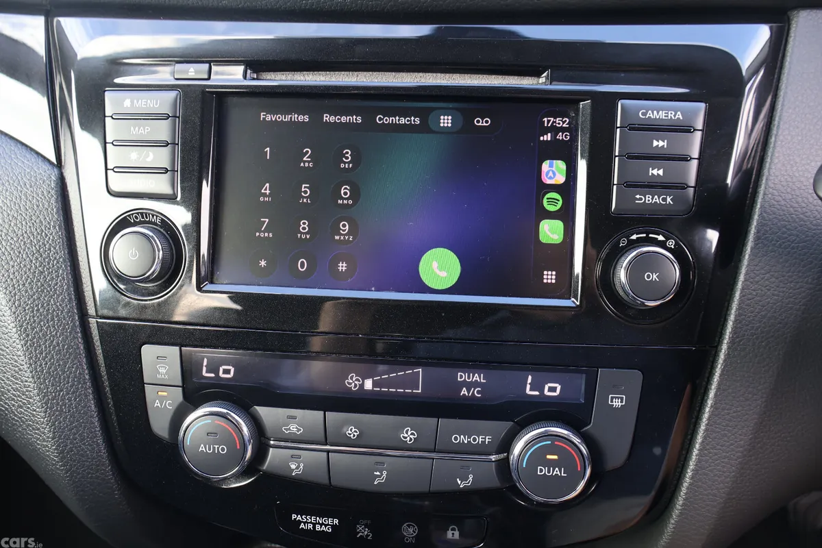 Nissan Qashqai MPV, Diesel, 2019, White