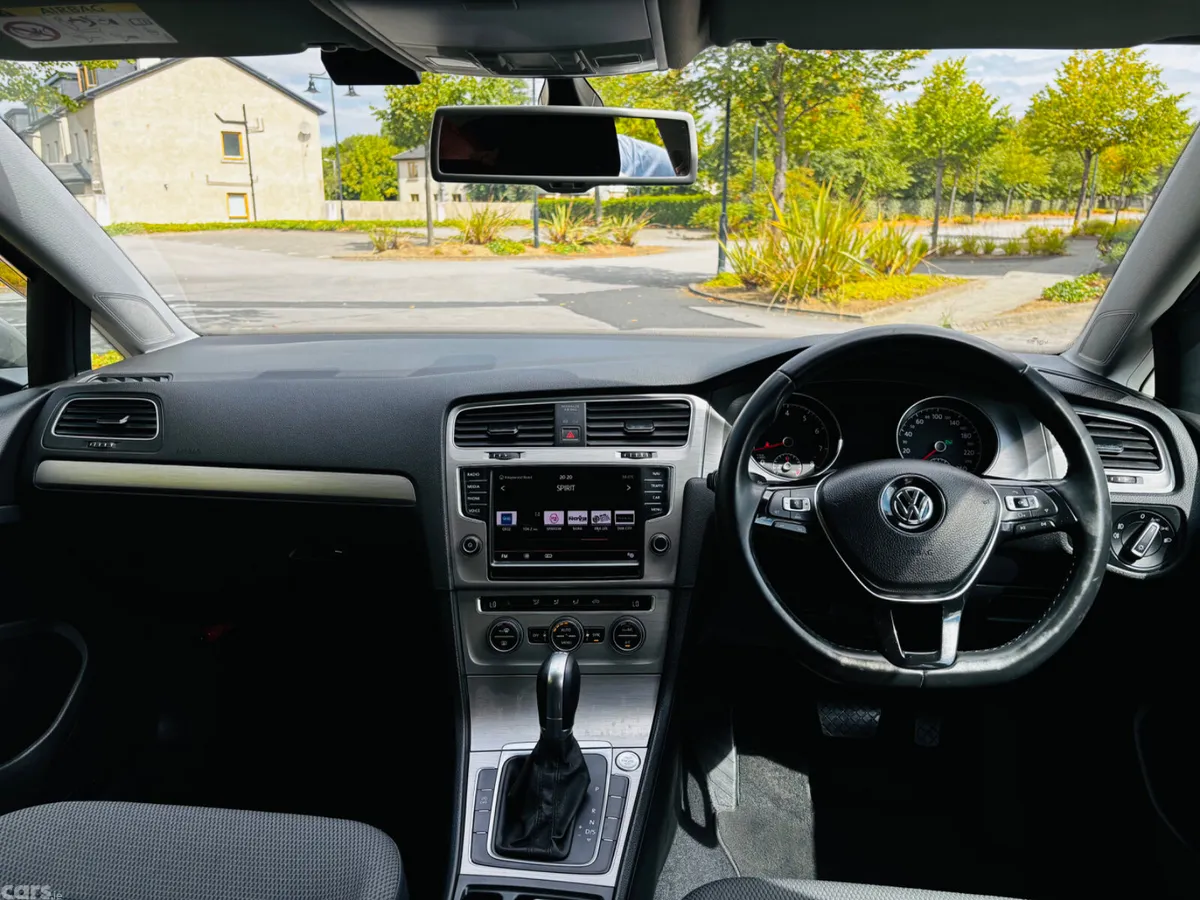 Volkswagen Golf Hatchback, Petrol, 2015, Silver