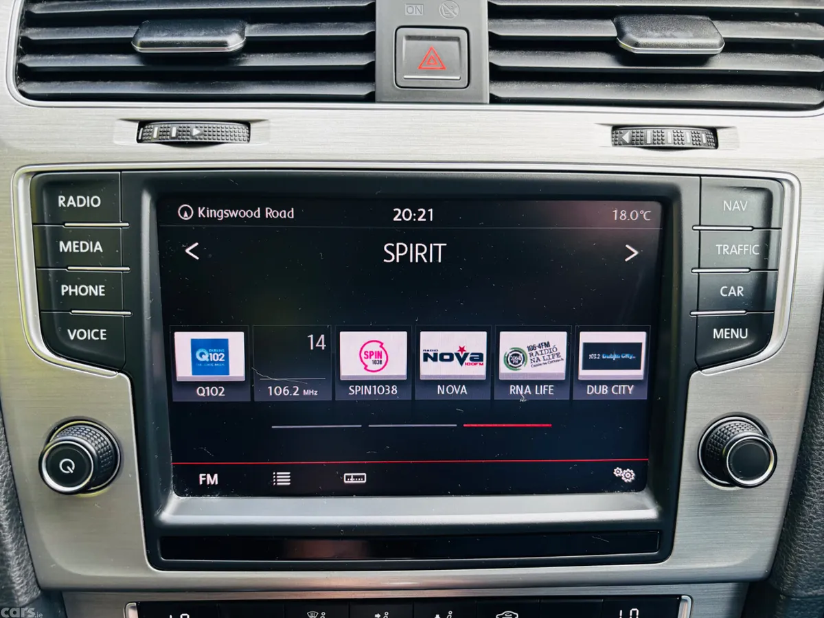 Volkswagen Golf Hatchback, Petrol, 2015, Silver