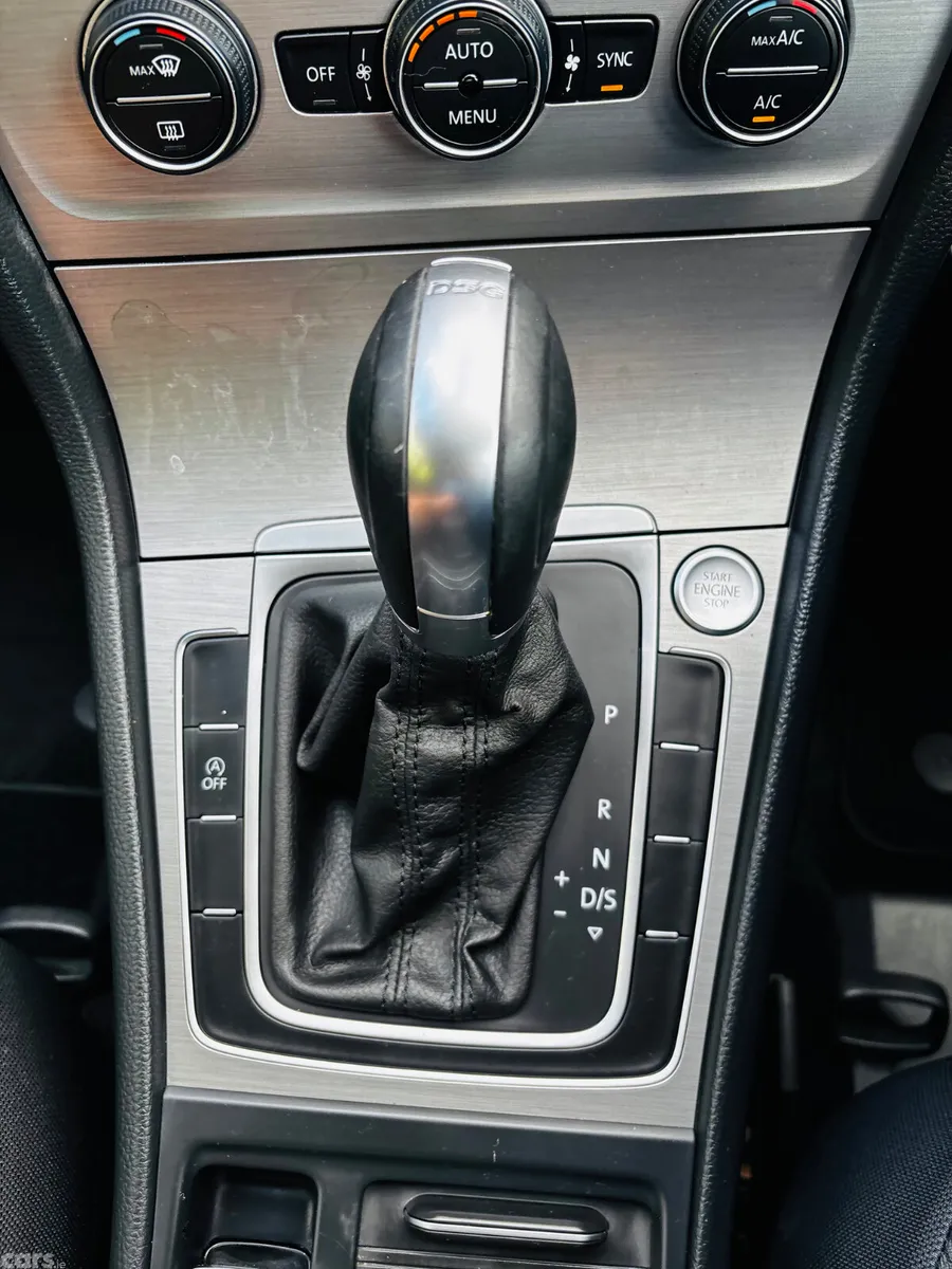 Volkswagen Golf Hatchback, Petrol, 2015, Silver