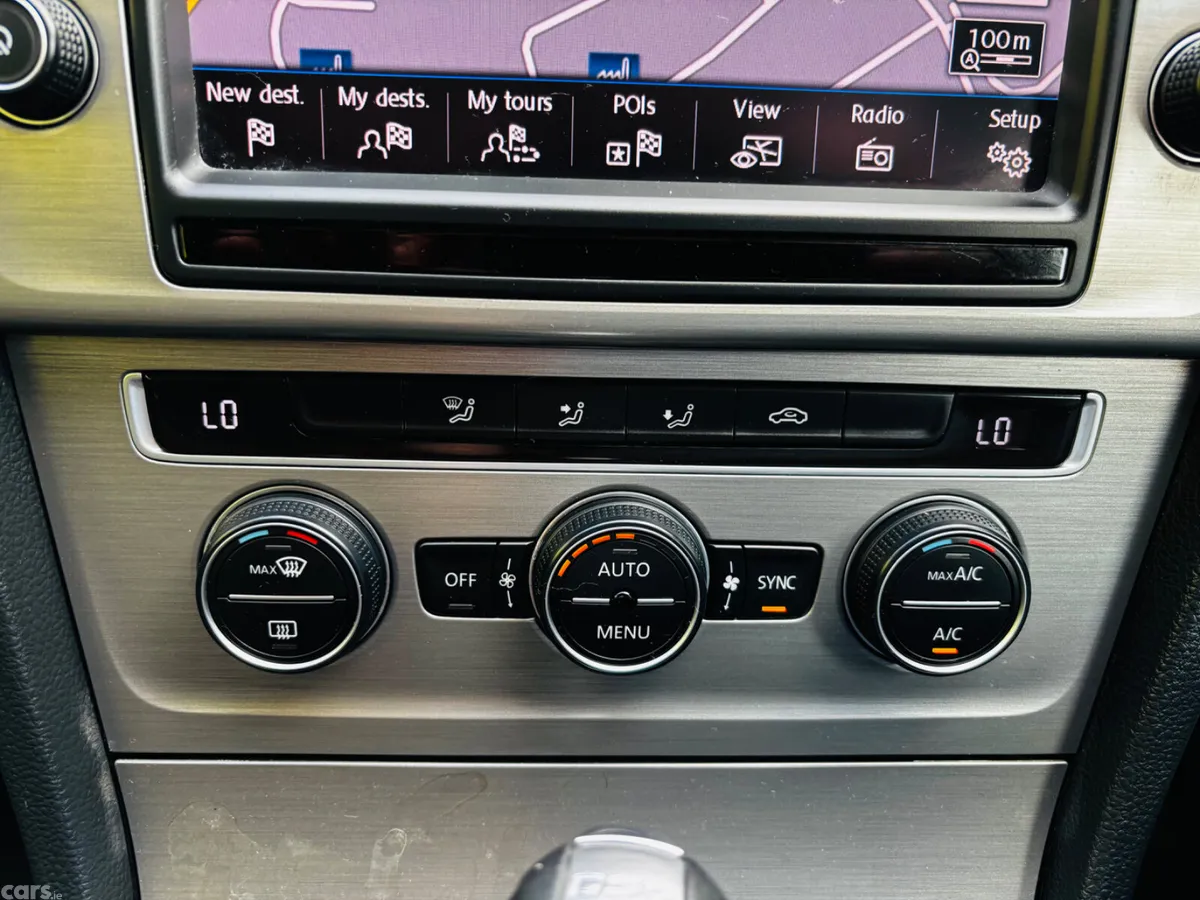 Volkswagen Golf Hatchback, Petrol, 2015, Silver