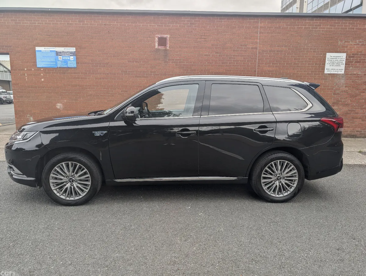 Mitsubishi Outlander SUV, Petrol Plug-in Hybrid, 2020, Black