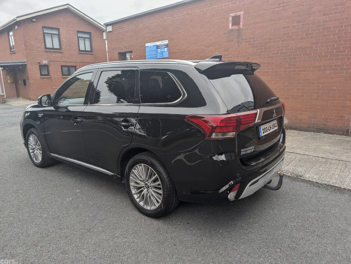 Mitsubishi Outlander SUV, Petrol Plug-in Hybrid, 2020, Black