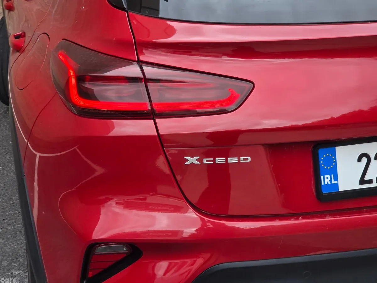 Kia XCeed Hatchback, Petrol Plug-in Hybrid, 2022, Red