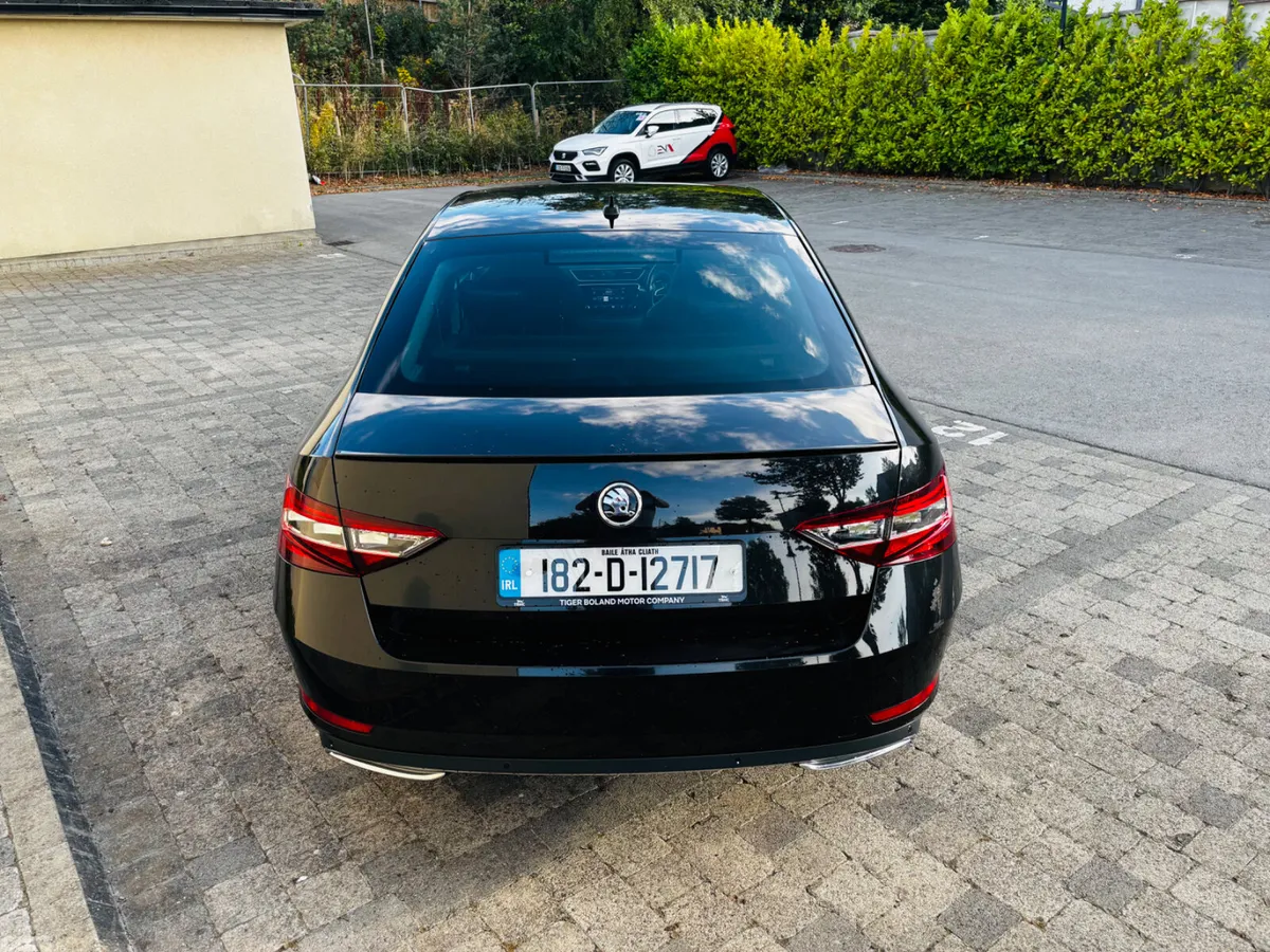 Skoda Superb Hatchback, Diesel, 2018, Black