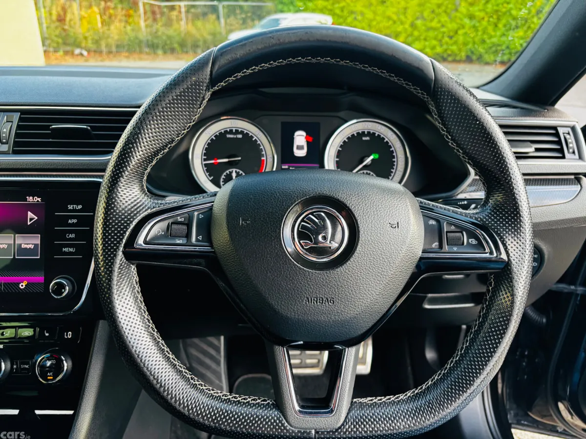 Skoda Superb Hatchback, Diesel, 2018, Black