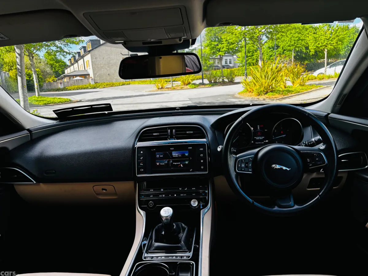 Jaguar XE Saloon, Diesel, 2017, Red