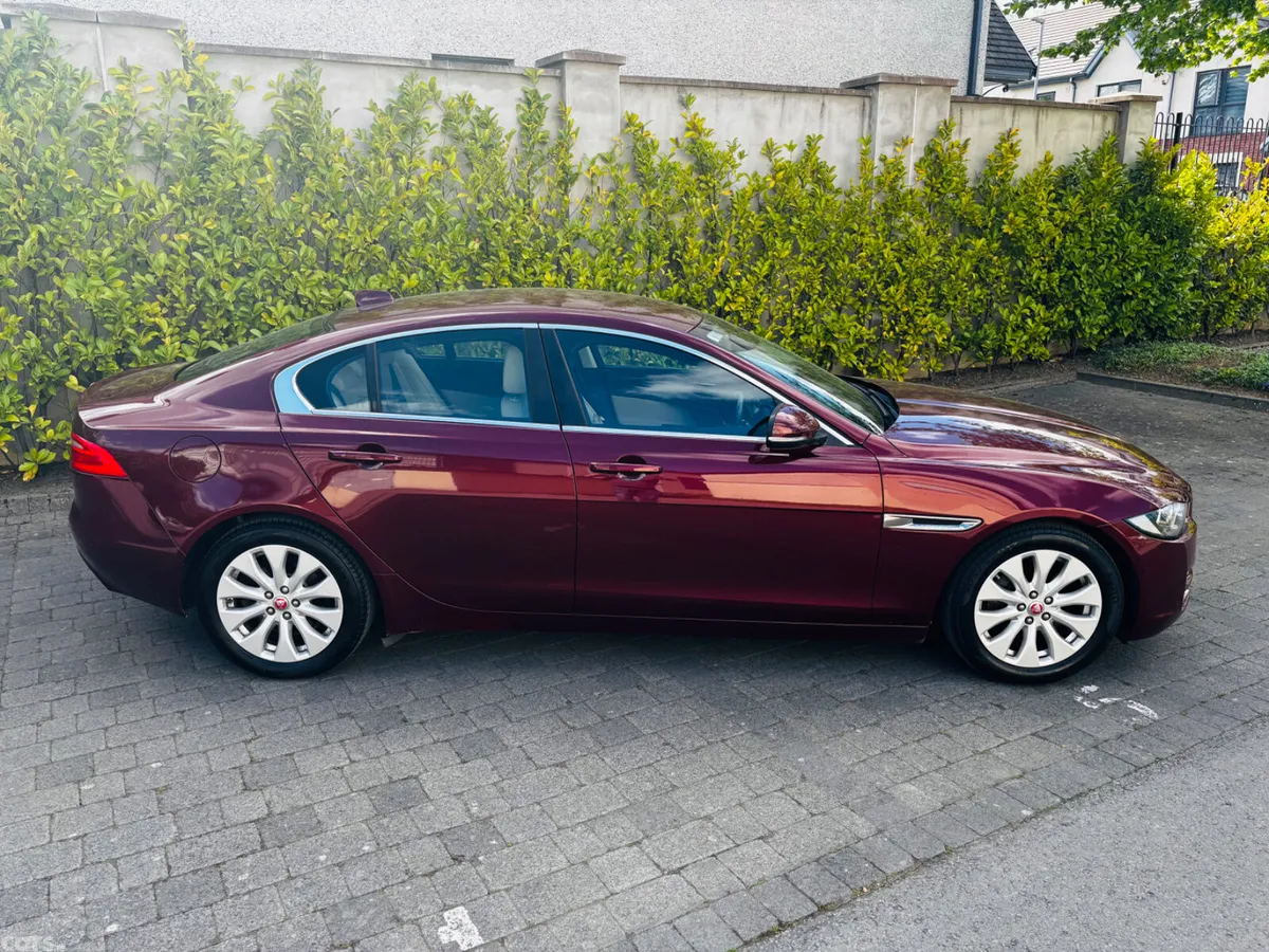 Jaguar XE Saloon, Diesel, 2017, Red