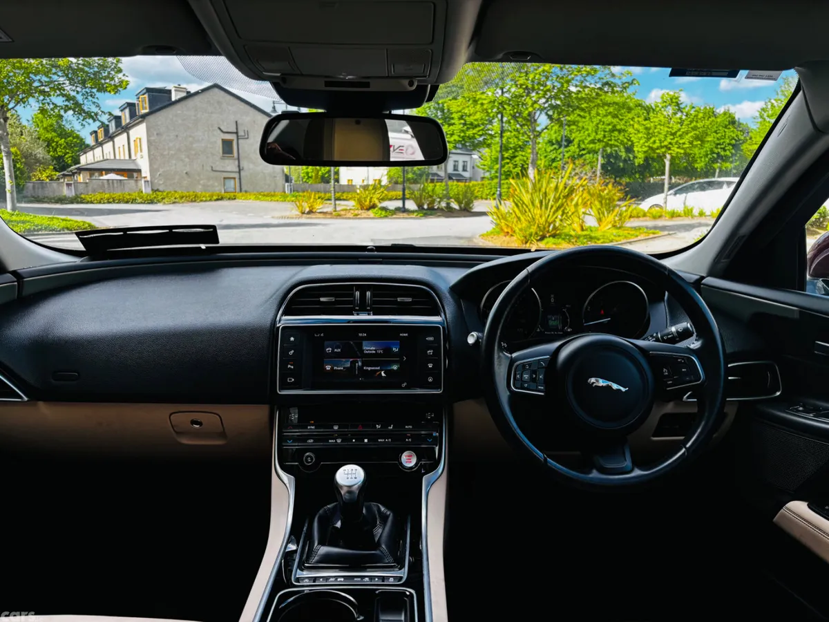 Jaguar XE Saloon, Diesel, 2017, Red